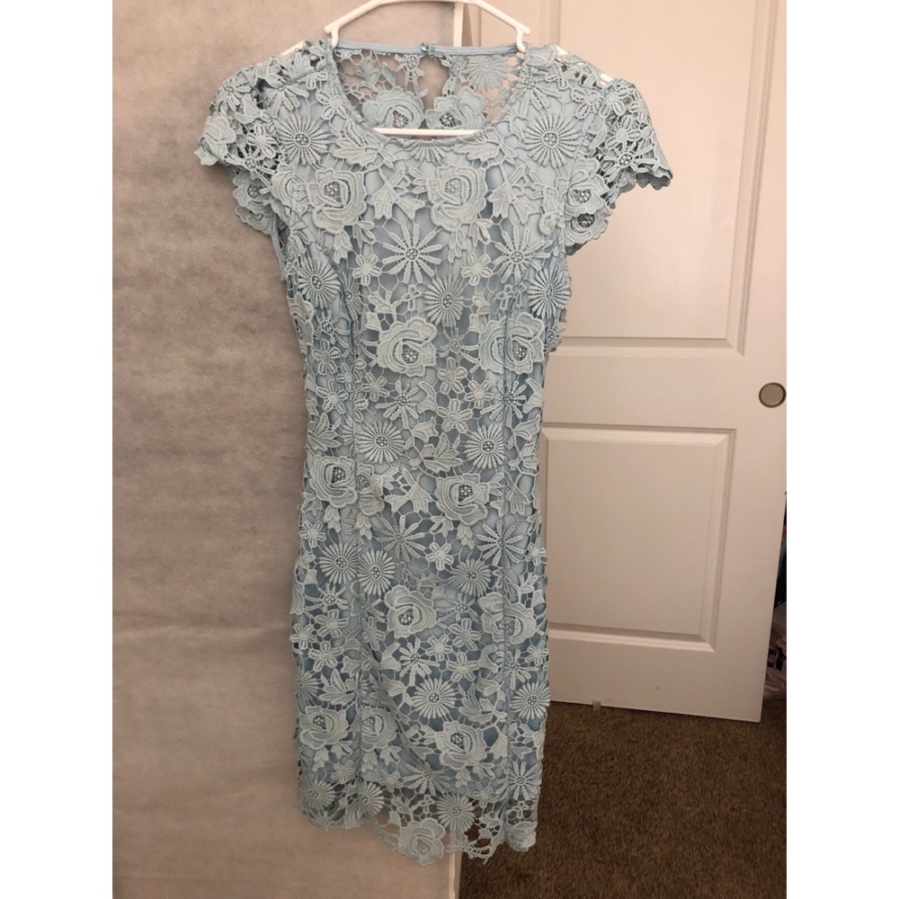Lulu’s light blue dress.
